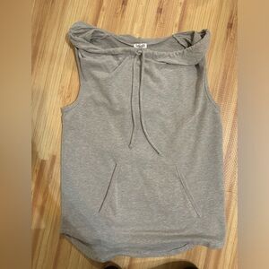 Splendid Medium Gray sleeveless sweatshirt with hoodie. Excellent condition.
